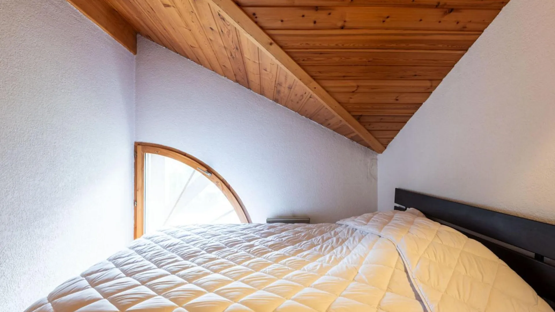 Apartment Le Chamois By Interhome Morillon